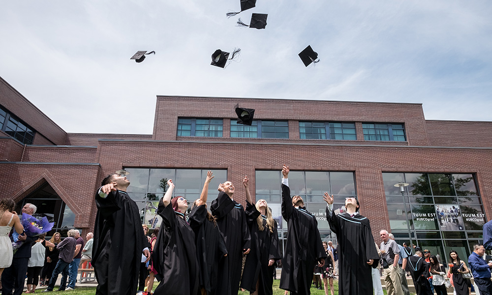 The Last Lap: Making the Most of Your Final Month at University